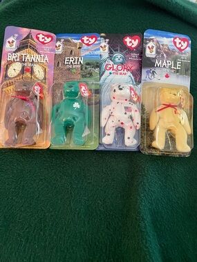 1999 Ronald McDonald House Charities Teeny Beanie Collection Of 4 NOS